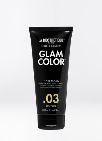 This pigmented mask offers a quick pick-me up for colour treated hair in need of a refresh between appointments. Conditioning agents add luminous shine and leave the hair feeling silky smooth. Shop online or in store at Shampoo Hair Bar in Victoria, BC.